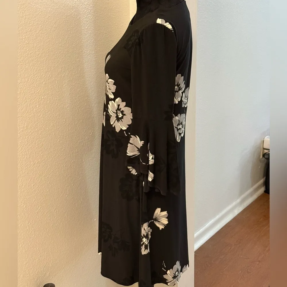 Lauren by Ralph Lauren Bell Sleeve Black & White Floral Print Midi Dress - Image 4