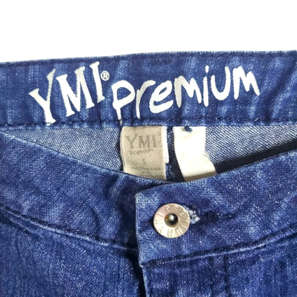 YMI Premium Juniors SZ5 Demin Shorts With Sparkle - Image 2