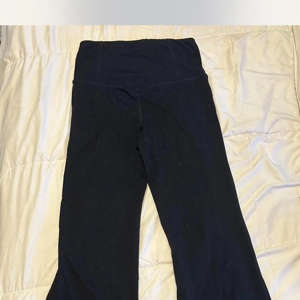 Flare Black Leggings - Image 3