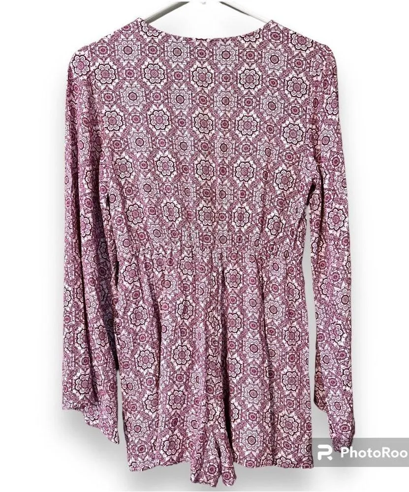 altar'd state small bohemian romper deep v-neck purple white long sleeves flowy - Image 2