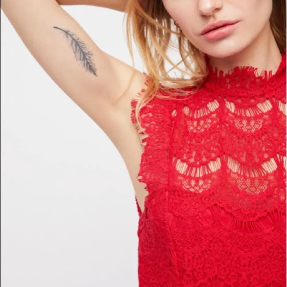 NEW Free People Daydream Bodycon Lace Minidress size L Red - Image 3