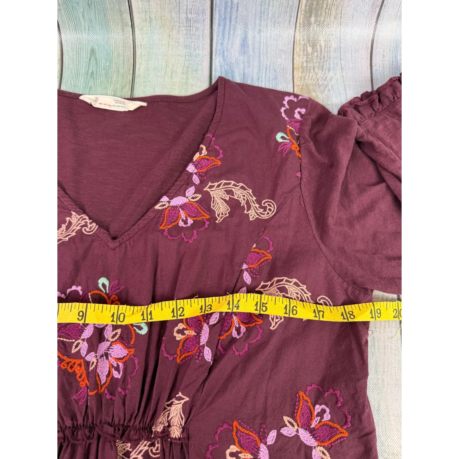 Odd Molly Anthropologie Large Maroon Dress Floral Embroidery V Neck Ruffle Hem - Image 5
