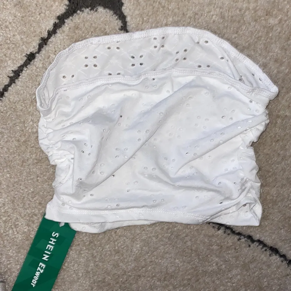 SHEIN EZwear Eyelet Embroidery Crop Tube Top - Image 6