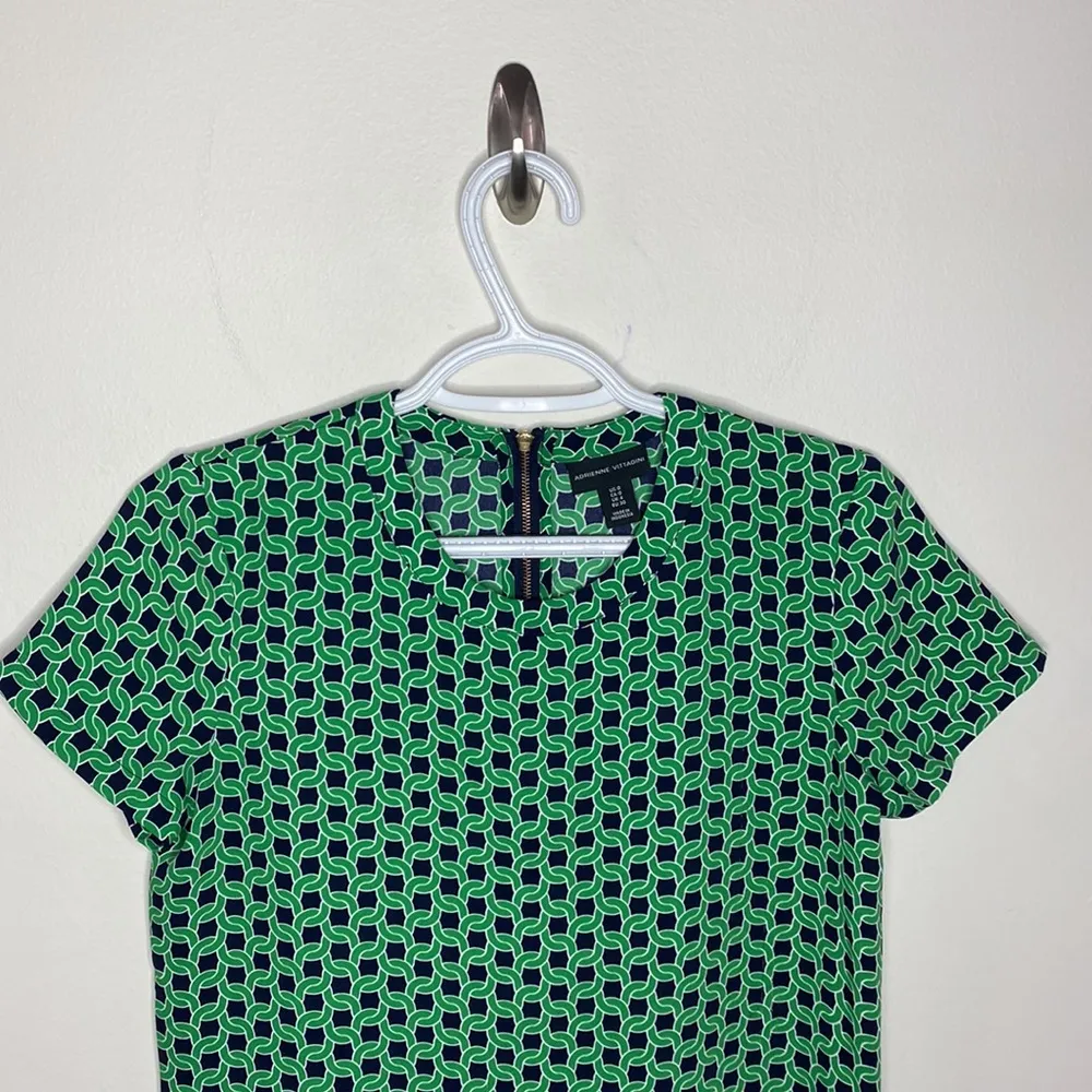 Adrienne Vittadini chain link navy and Kelly green shirt sleeve shift dress sz 0 - Image 37