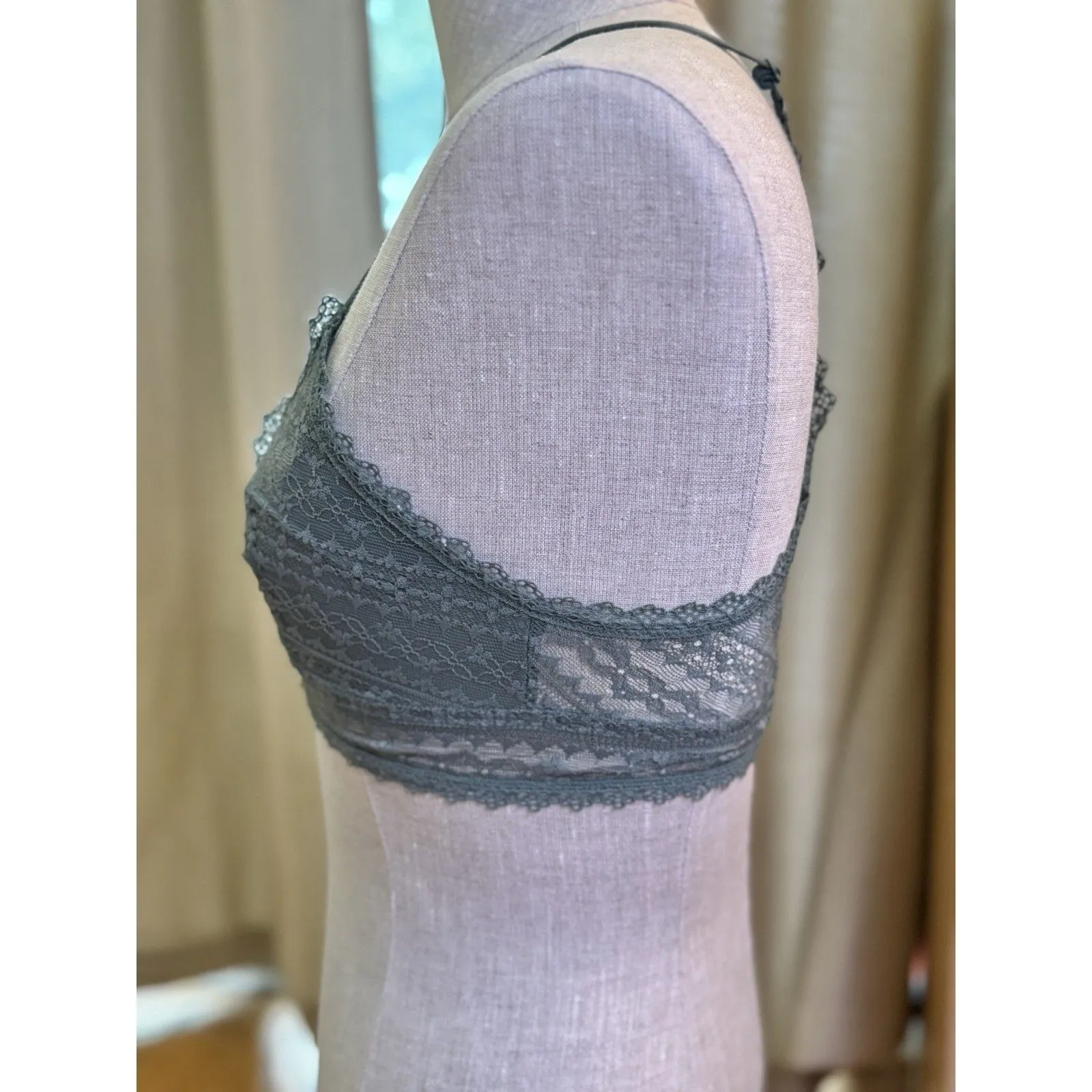 Victoria’s Secret Teal Green Blue Lace Lined Bralette Front Snap Size S - Image 3