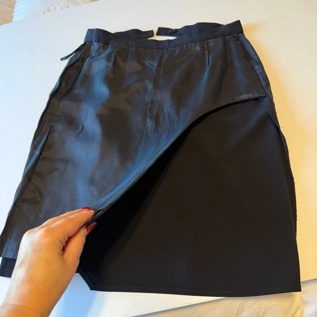 ESCADA Margaretha Ley Vintage faux wrap lightweight wool skirt size 38 (S) Black - Image 10