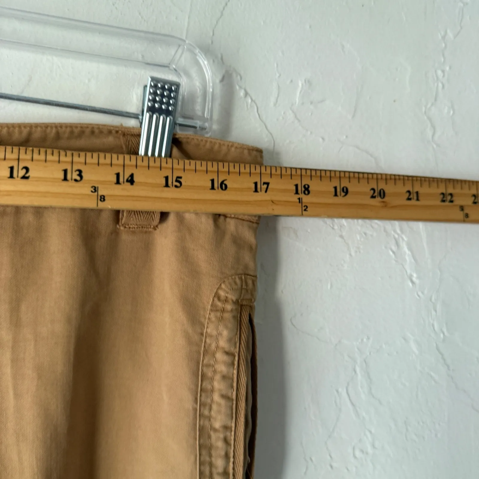 J Jill Women's 12P Petite Cargo Capri Pants Button Lagen Artsy Light Miniamlist Tan - Image 7