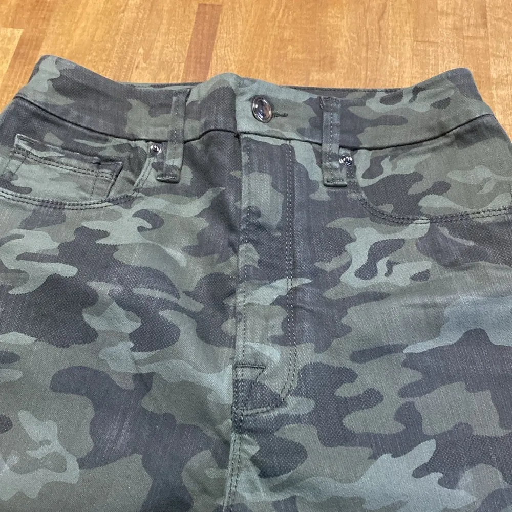 camo pants jeans 8/29 - Image 2