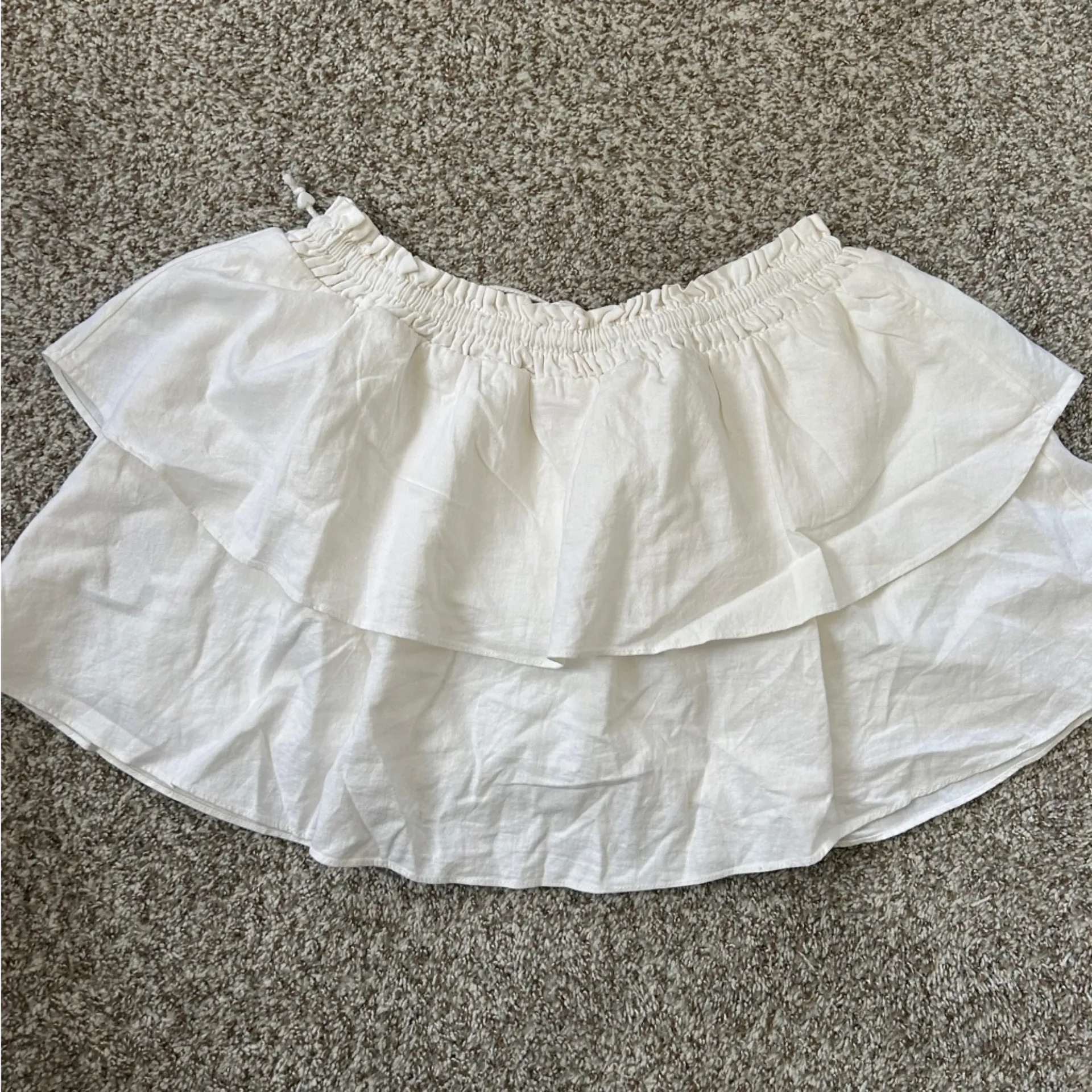 Stoney Clover White Ruffle Mini Skirt Linen Blend Preppy Neutral Bachelorette - Image 6