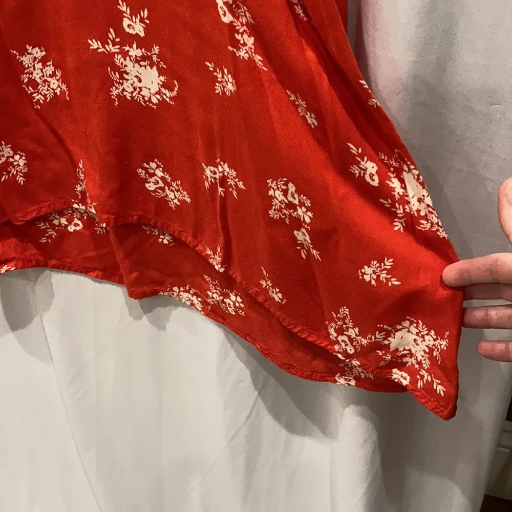 Billabong sm oversized floral shirt rayon blouse - Image 4