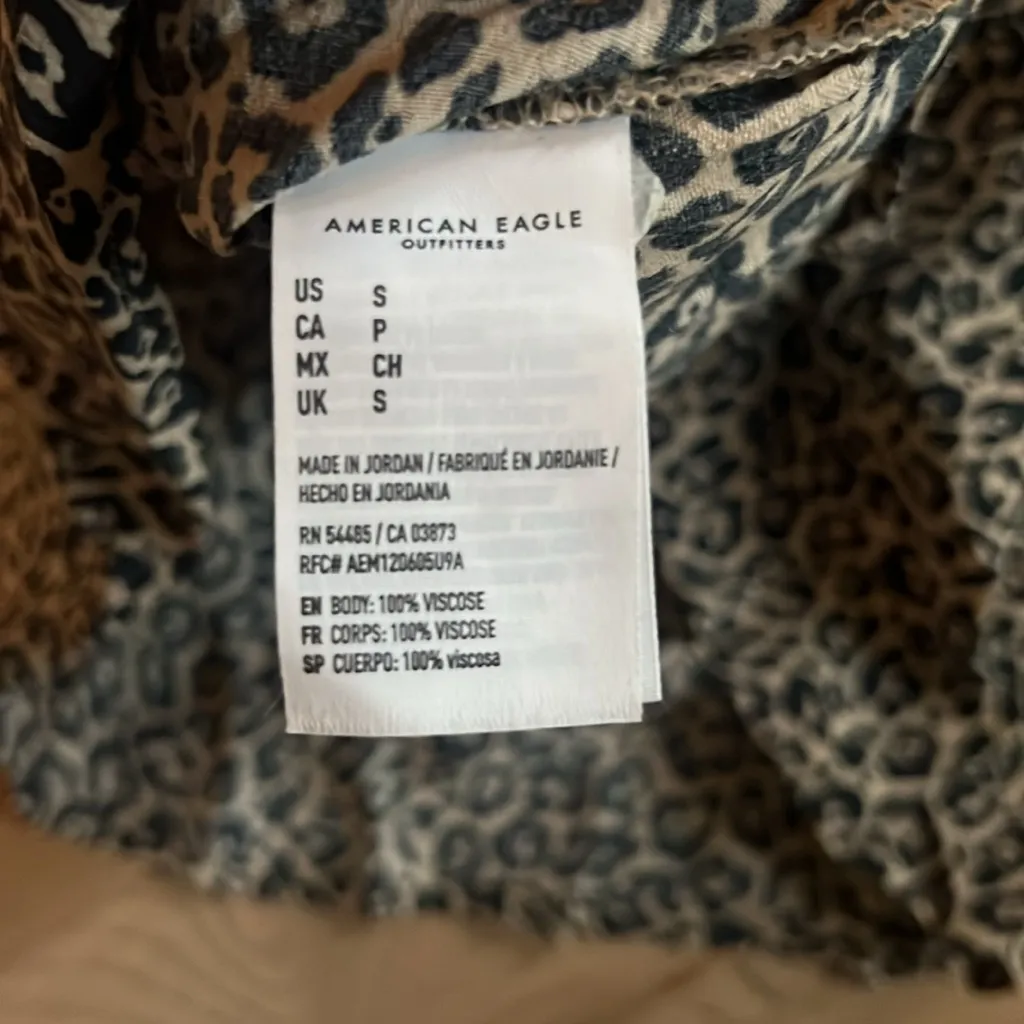 American eagle flowy pencil skirt leopard size small - Image 4