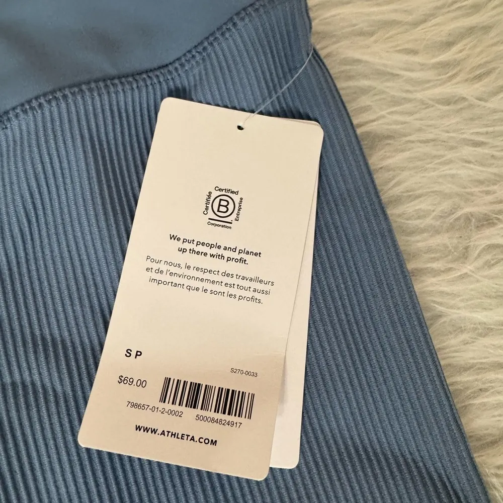 Athleta Elation Crossover Rib 7”short - Image 5