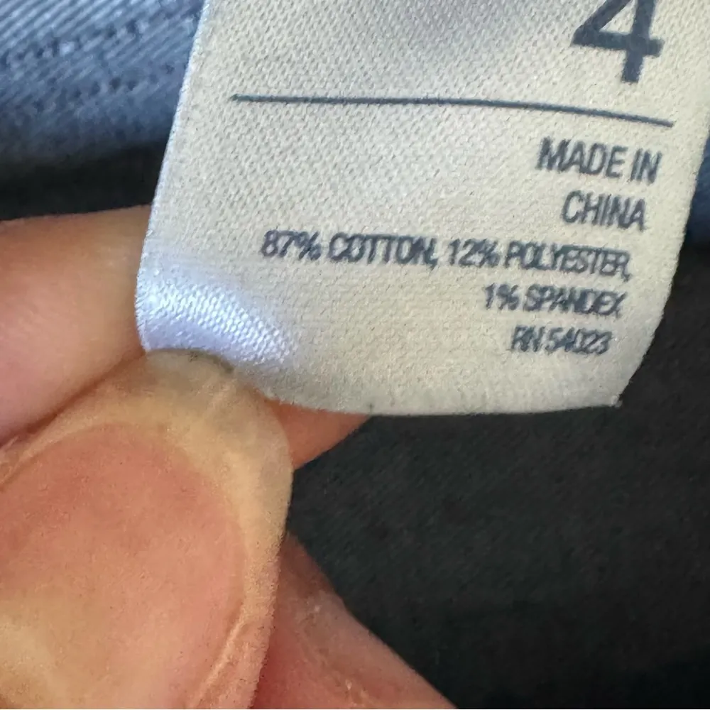 The Diva women cropped capri jeans dark wash low rise size 4 - Image 8