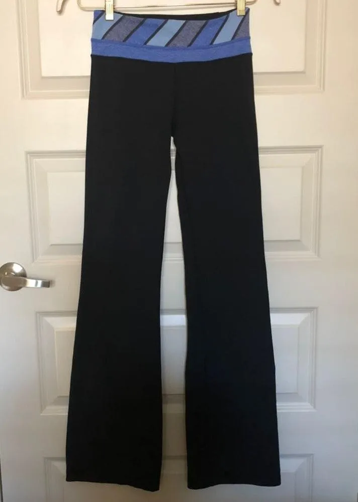 Lululemon Black Reversible Yoga Pants  - Image 3