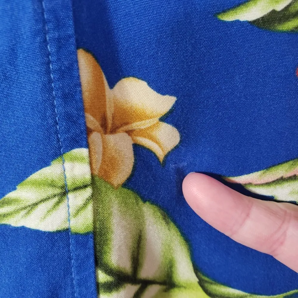 Go Barefoot Medium Blue Pink Green Floral Hawaiian Short Sleeve Top - Image 7