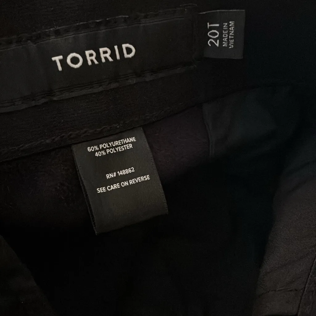 Torrid Pintuck Trouser Boot Faux Leather High Rise Pant Black Sz 20T Pockets - Image 6