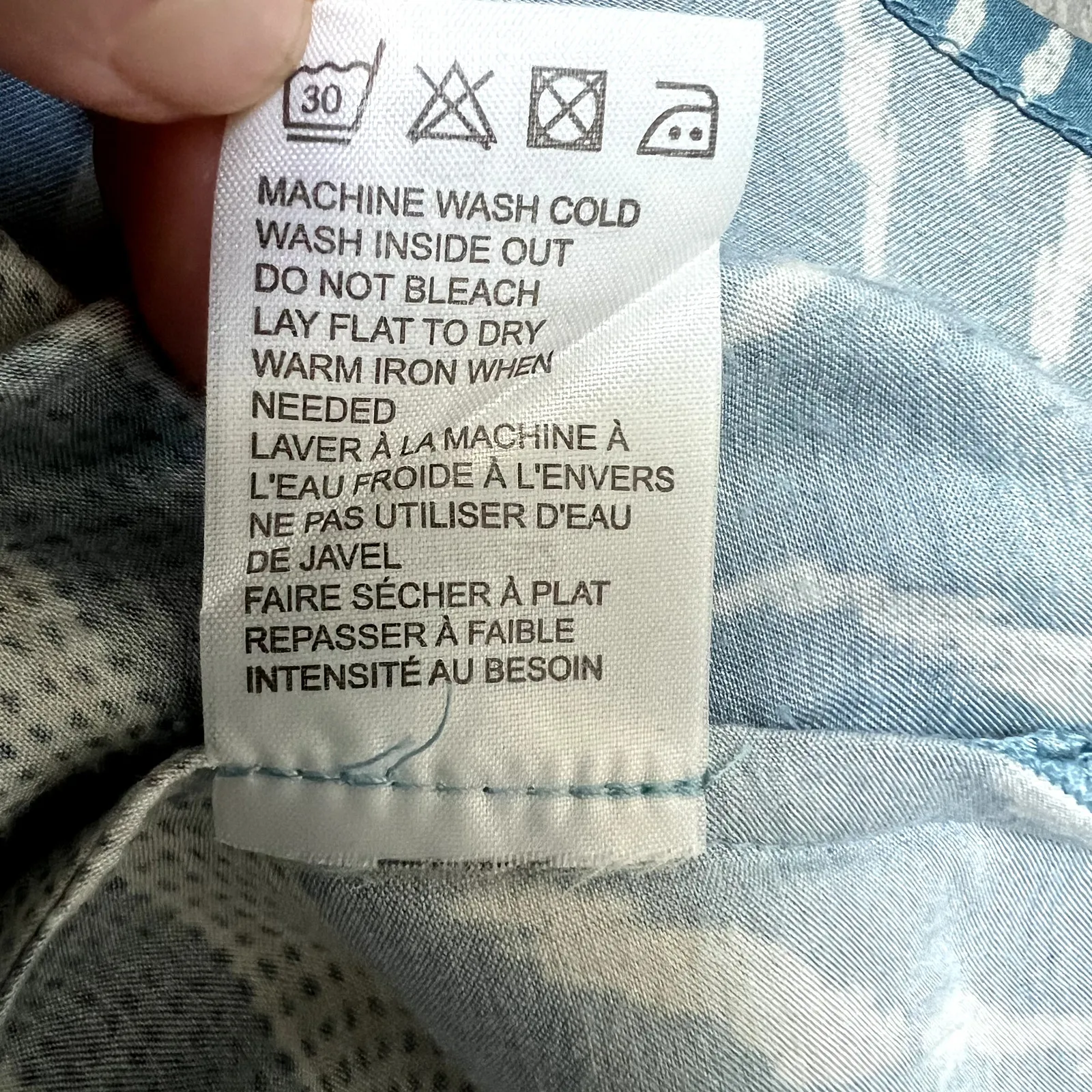 Chaser Short Sleeve V-Neck Blouse Silky Boxy Ikat Medium - Image 8