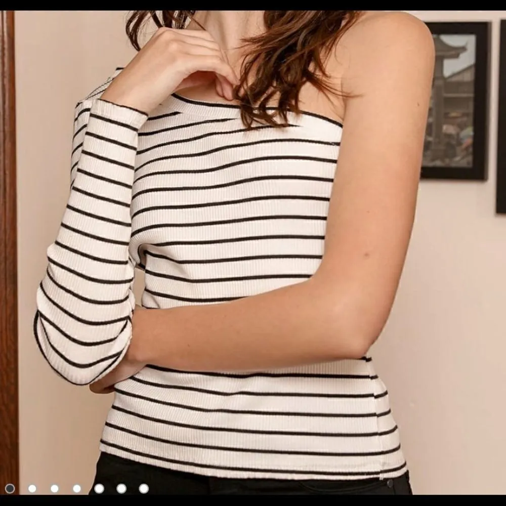 Lulus  White Striped Long Sleeve One-Shoulder Top - Image 3