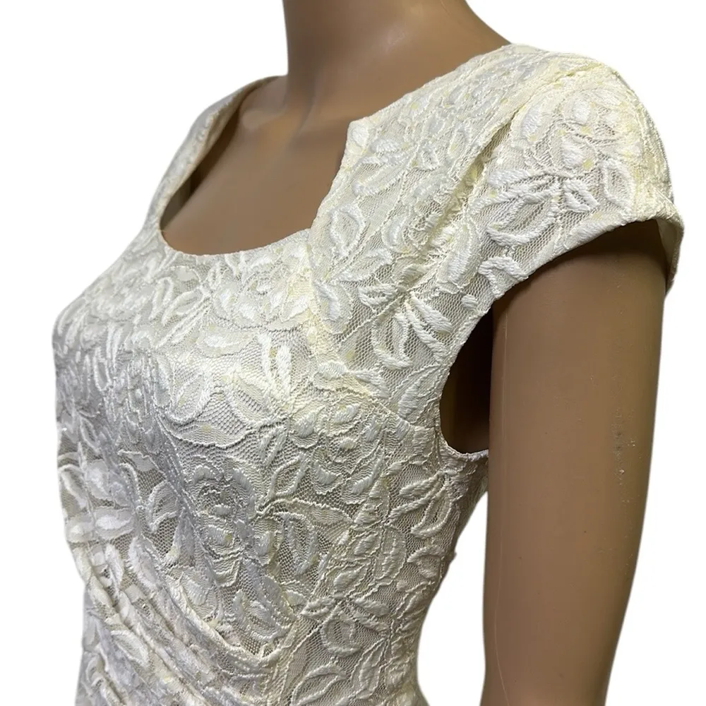 Tahari Arthur S Levine Cream Lace and Sequin Zip Back Maxi Dress Gown Womens 8 - Image 4