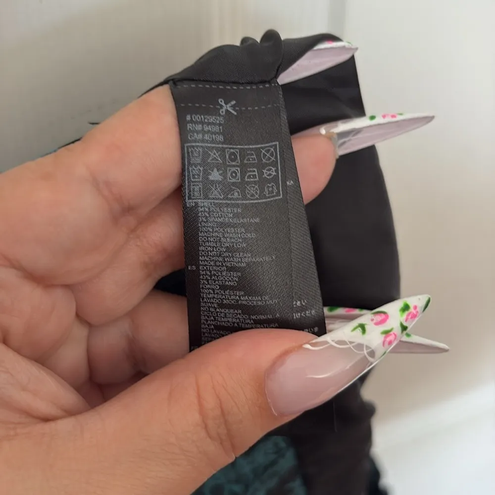 Forever21 Contemporary Elastic Waist Skirt - Image 4