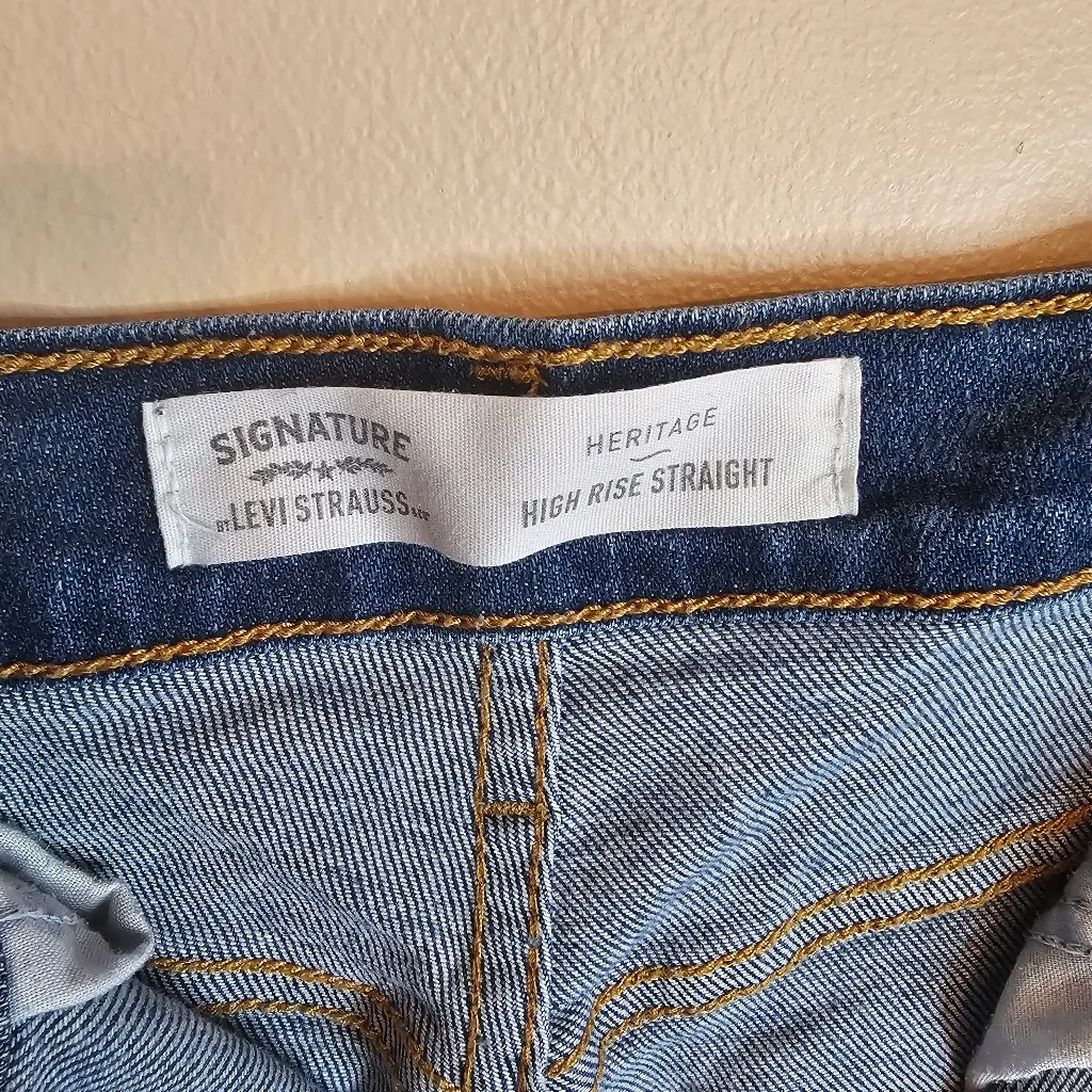 Signature by Levi Strauss & Co. Heritage High Rise Straight Jeans Size 10 - Image 4