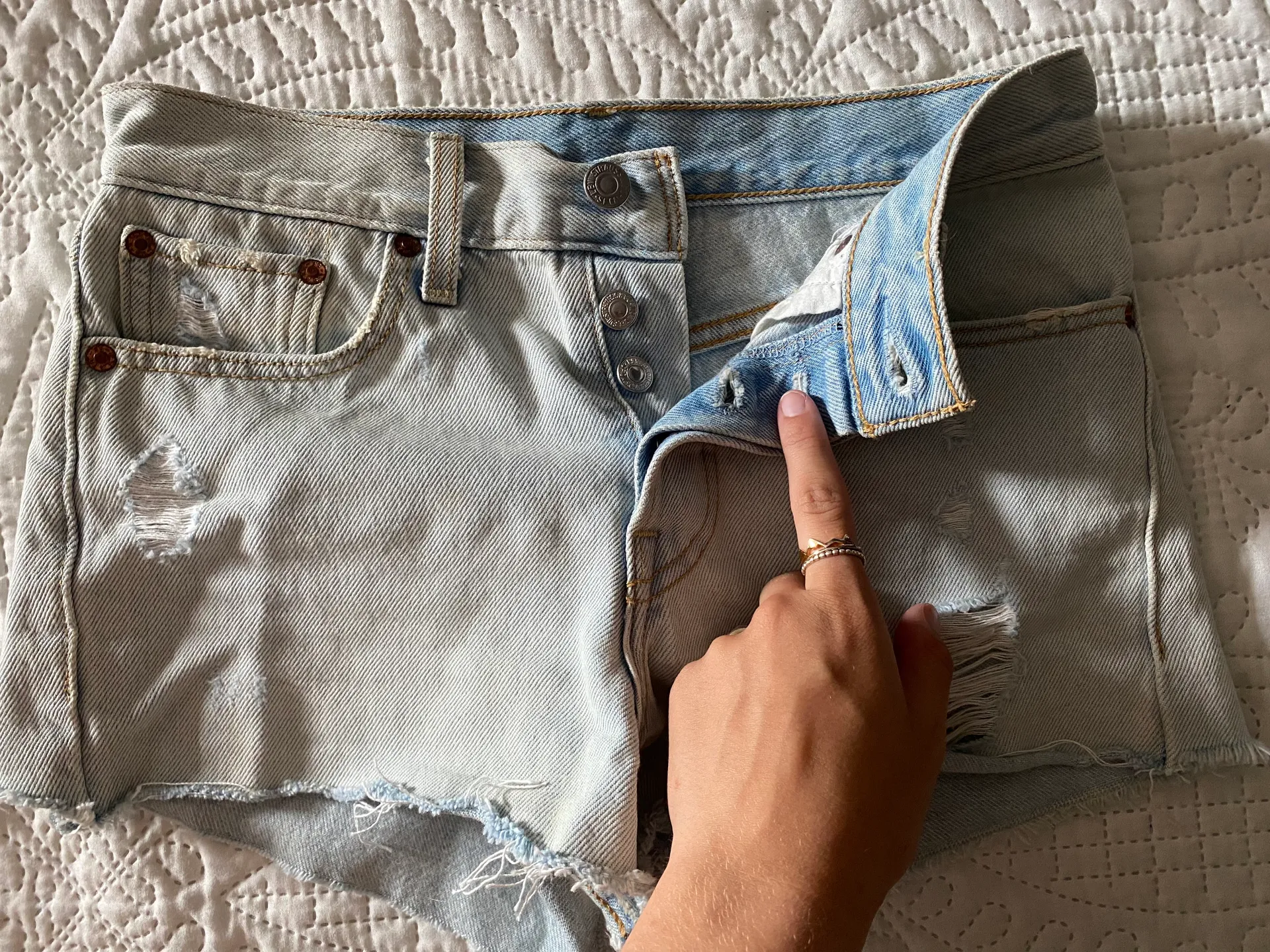 Levi’s Shorts - Image 3