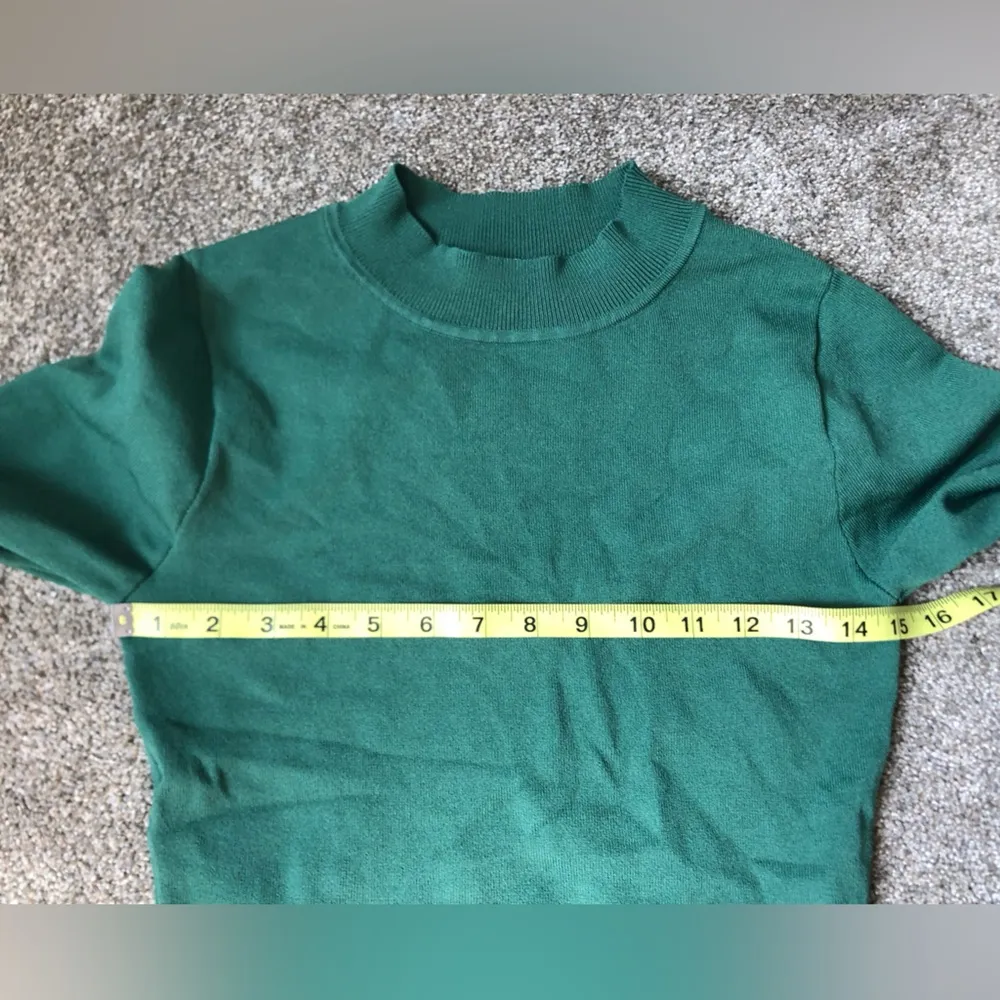 Babaton Sculpt Knit Astrid Long Sleeve Mockneck Top in Green Size Medium - Image 14