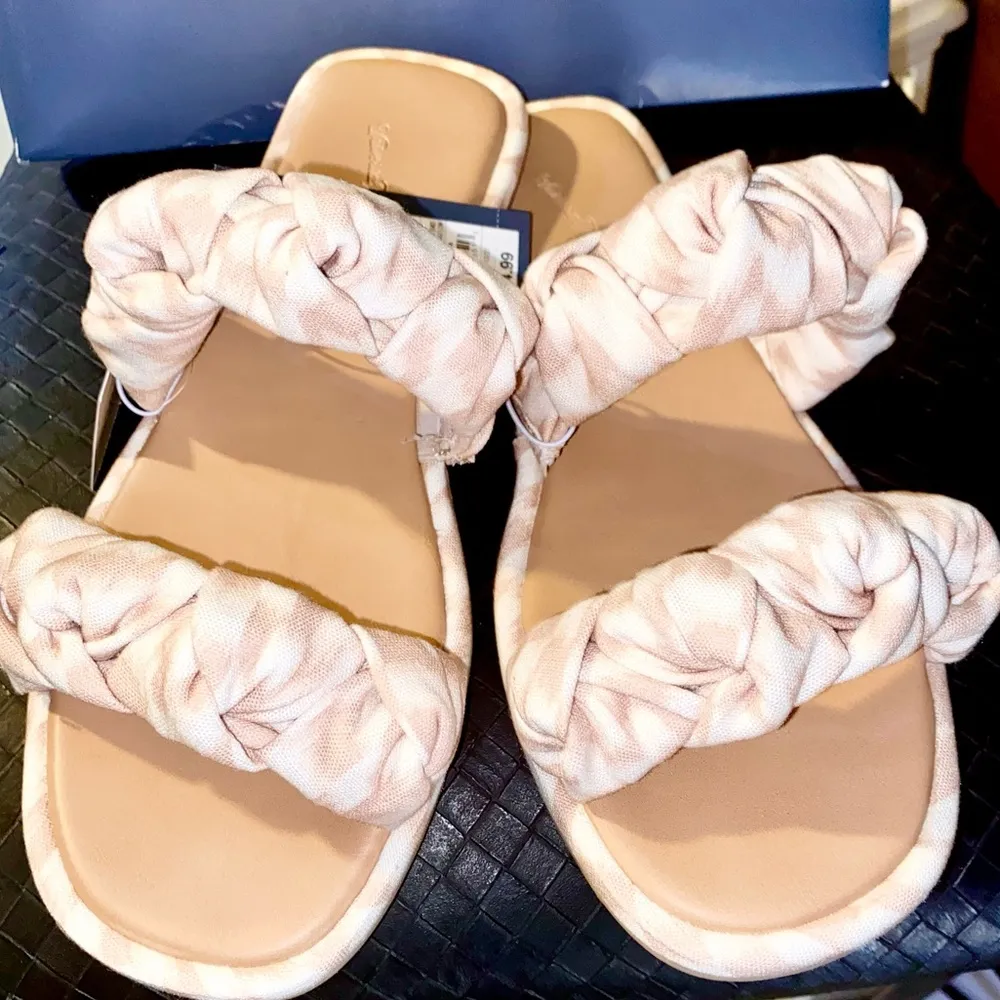 NIB  Knotted Women’s Sandals/Double Straps Open Toe Slide On/Tan - Image 6