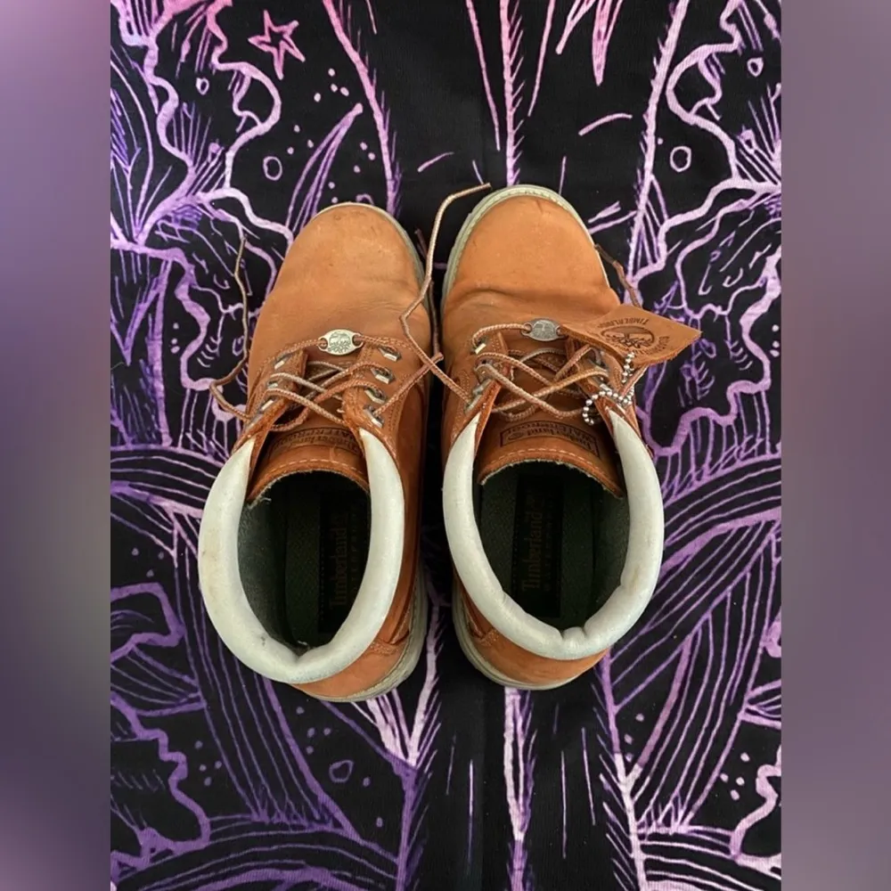 EUC Timberland Orange and Grey Nellie Leather Waterproof Ankle Boots Size 7M - Image 7