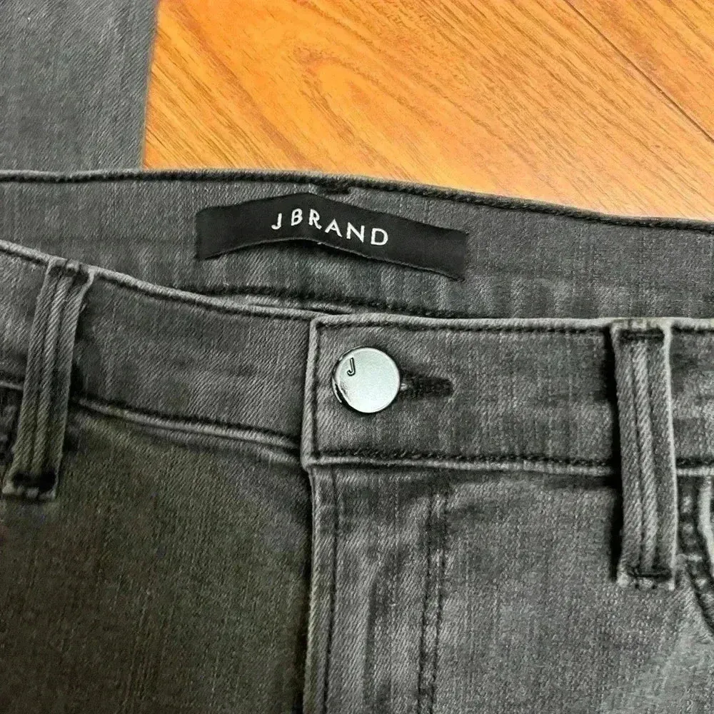J Brand Super Skinny Photo Ready Jean Night Bird Faded Black 28 - Image 5