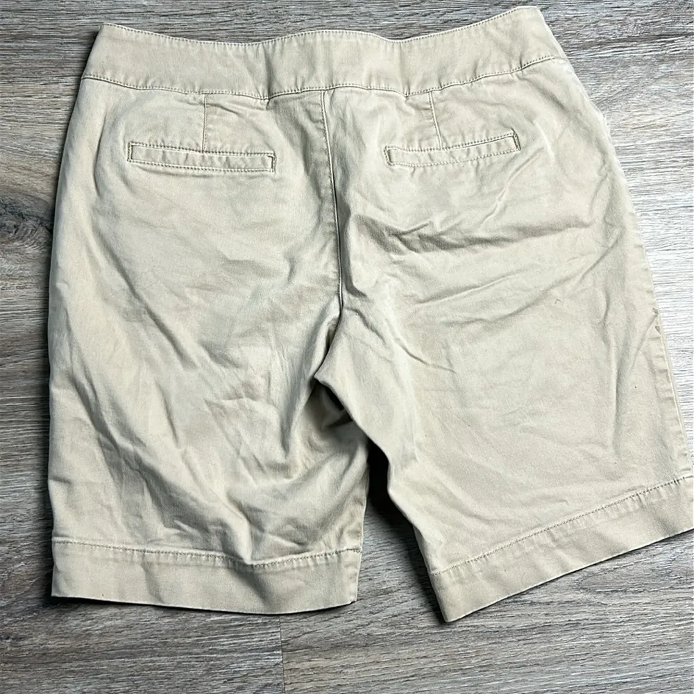 Sonoma Tan Shorts Size 8 Petite - Image 6