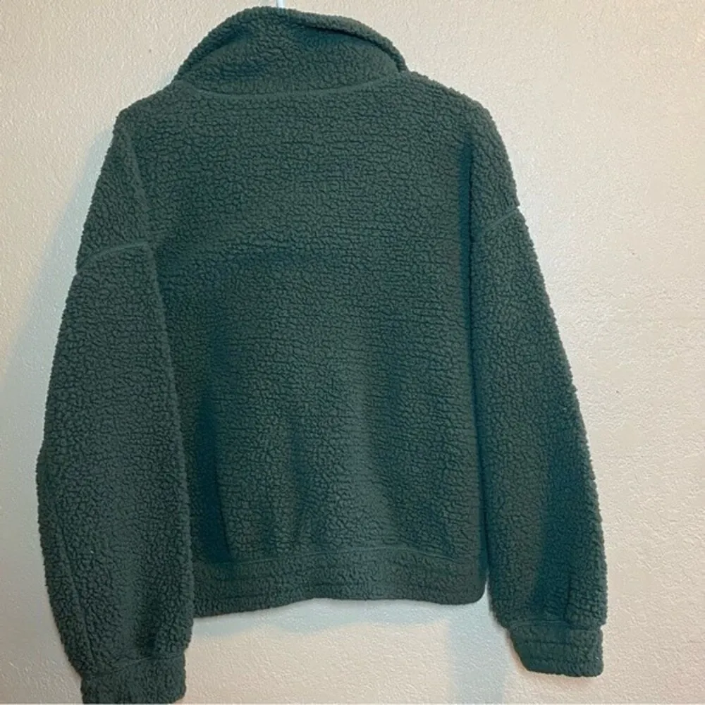 Aerie Offline Cropped Sherpa Camo 1/4 Zip Pullover Size Medium - Image 5