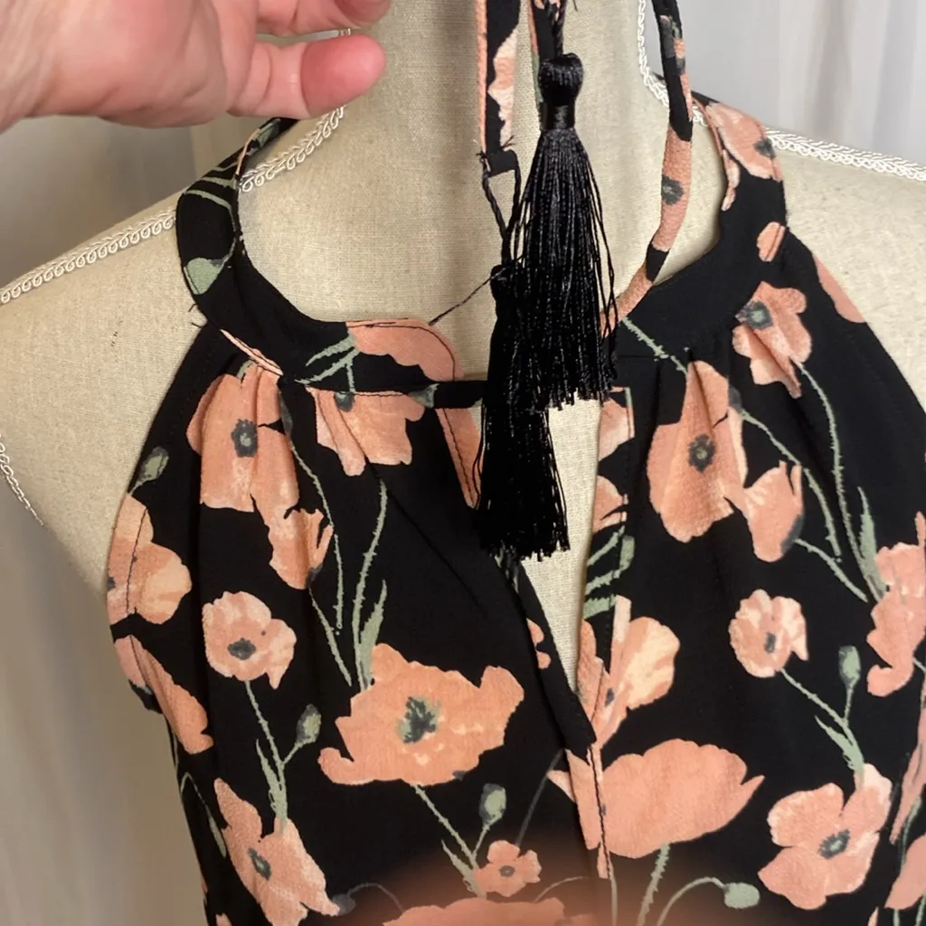 106 Lemon Tart Floral Cottagecore Blackmore Split Neck Top Stitch Fix Small Black - Image 4