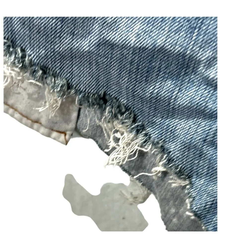 WRANGLER Vintage Women's Cut-off Denim Shorts Sz 33 - Image 3