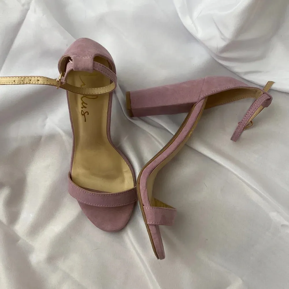Lulu’s Light Purple Taylor Heels Size 7 - Image 2