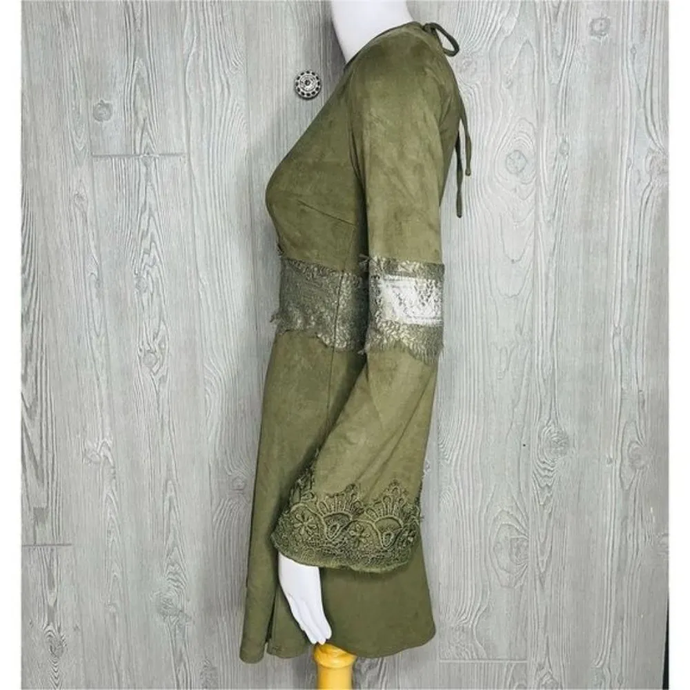 Romeo and Juliet contour olive green velvet long Bell sleeve dress lace cut outs - Image 4