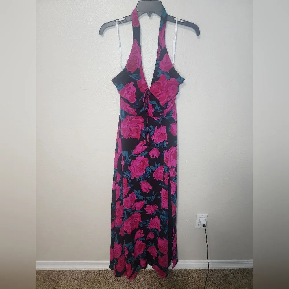 New NWT Lulu's Fiercely Flowery Black Floral Print Ruched Halter Maxi Dress Pink - Image 2
