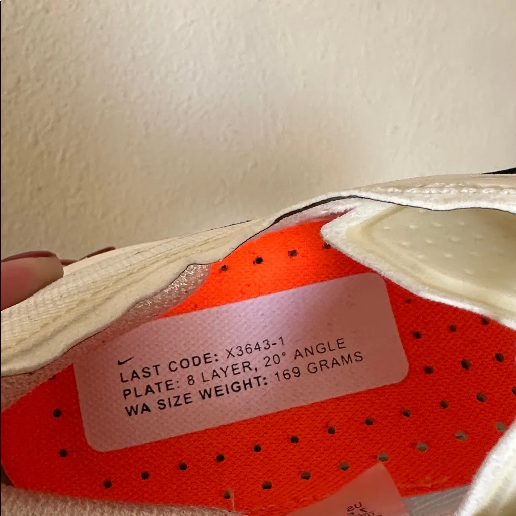 Nike‎ Zoomx Vaporfly 4 Pronto - Womens Sz 7.5 HF6411-100 - Image 12