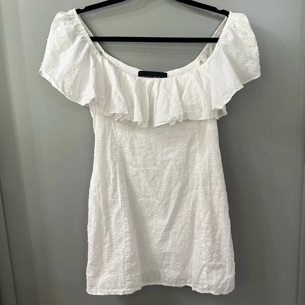 Vanessa Mooney Joelyn Dress Off Shoulder Ruffle White Mini Dress Size M - Image 2