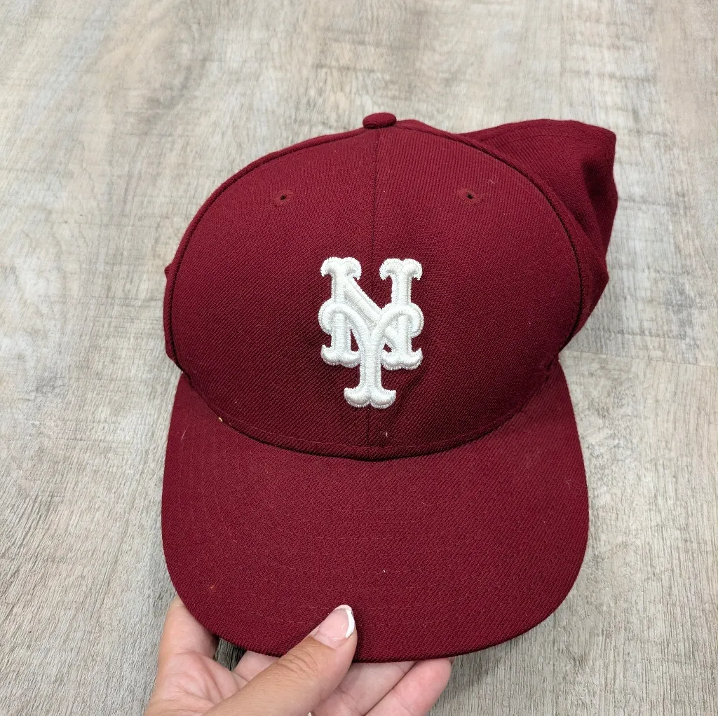 MLB New York Mets New Era Maroon 59Fifty Fitted Cap Size 7¼ Red - Image 2