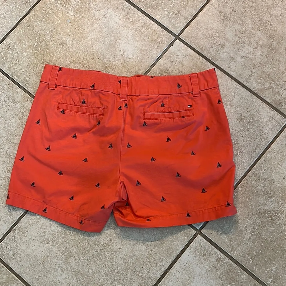 Tommy Hilfiger-Sailboat Print Shorts EUC - Image 4