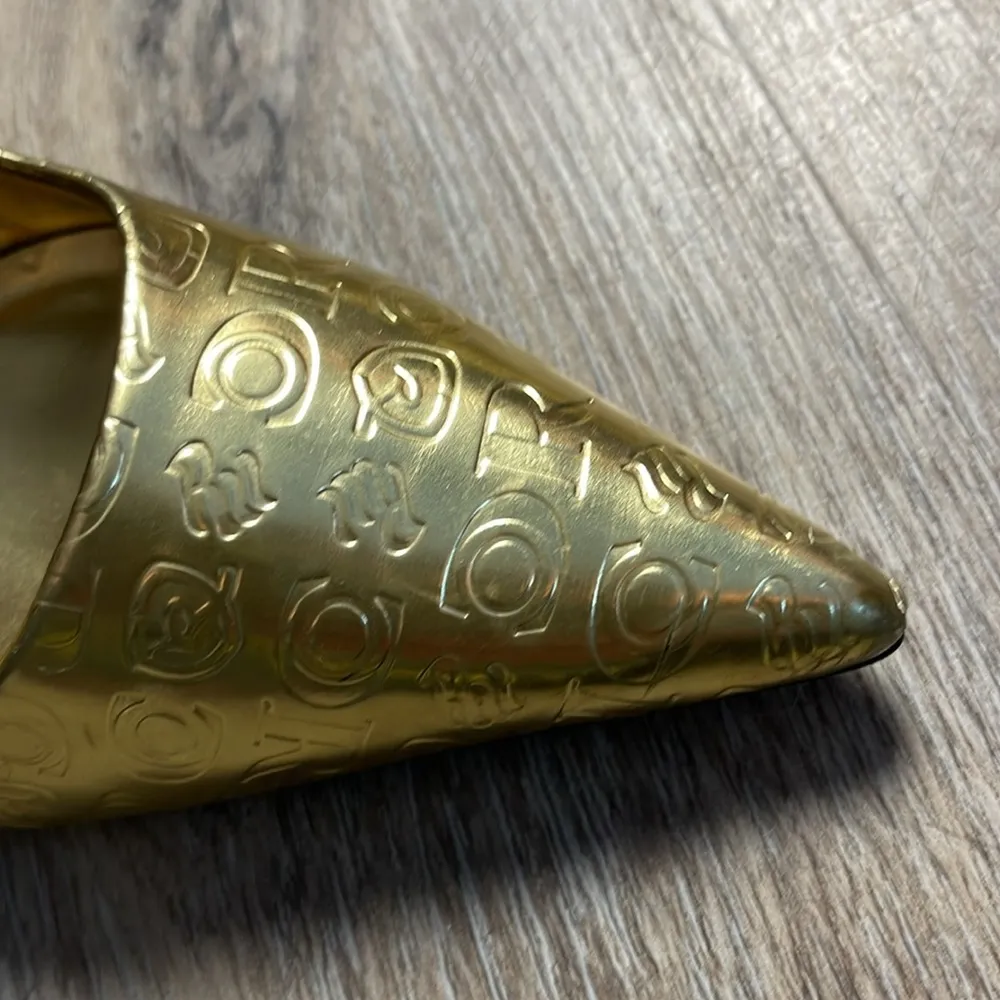 Rocawear Gold Embossed Women's Heels Size 8 - Image 5