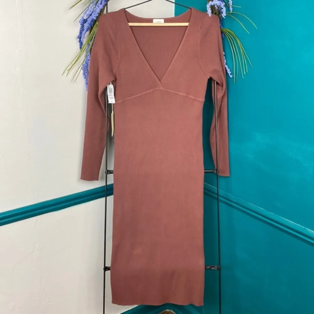 Wilfred rust rubbed knit sweater dress. - Image 2