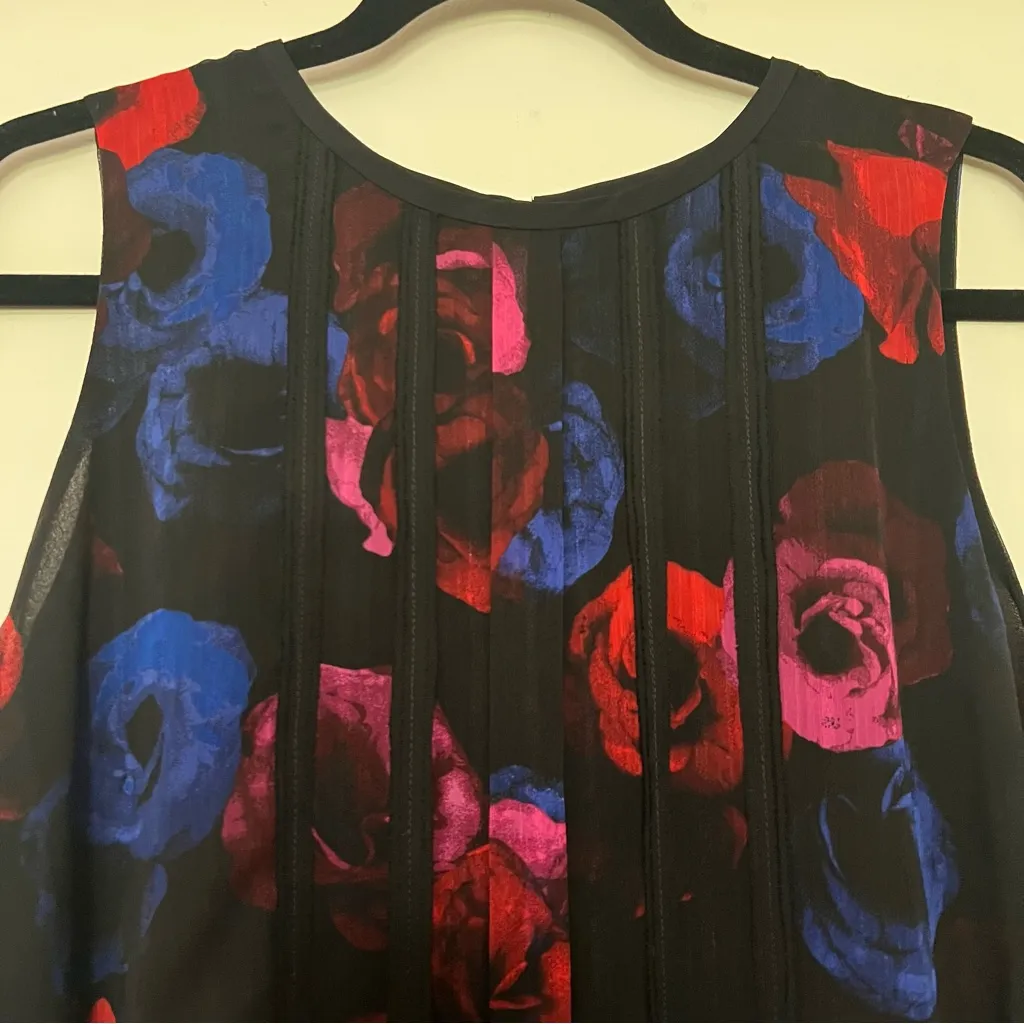 Ellen Tracy‎ Sleeveless Floral Print Blouse - Size Medium - Image 3