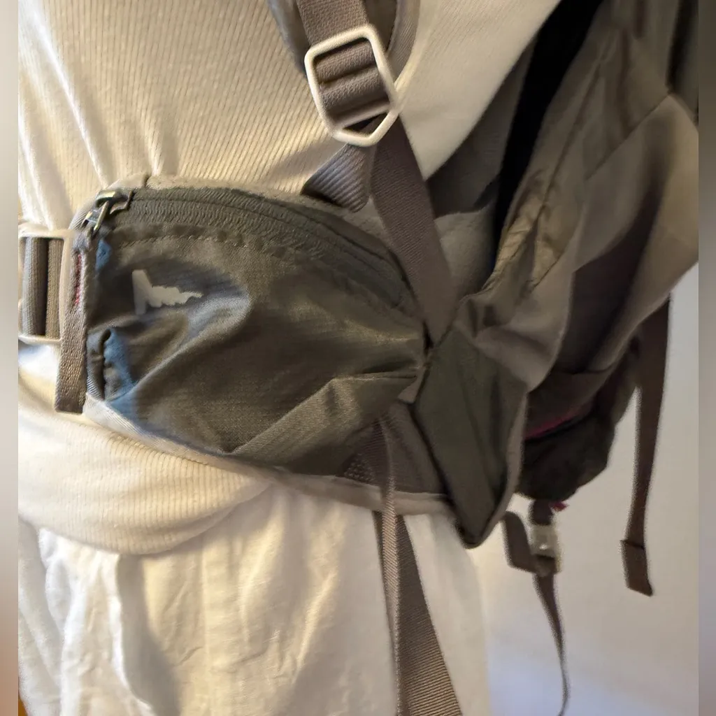 Gregory J 53 Women’s Size XS Ultralight 50 L Hiking Backpack CrossFlo Suspension Gray - Image 5