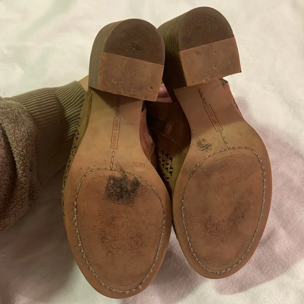 Vince Camuto Light Brown Heels Open Toe Open Heel Size 6 - Image 7