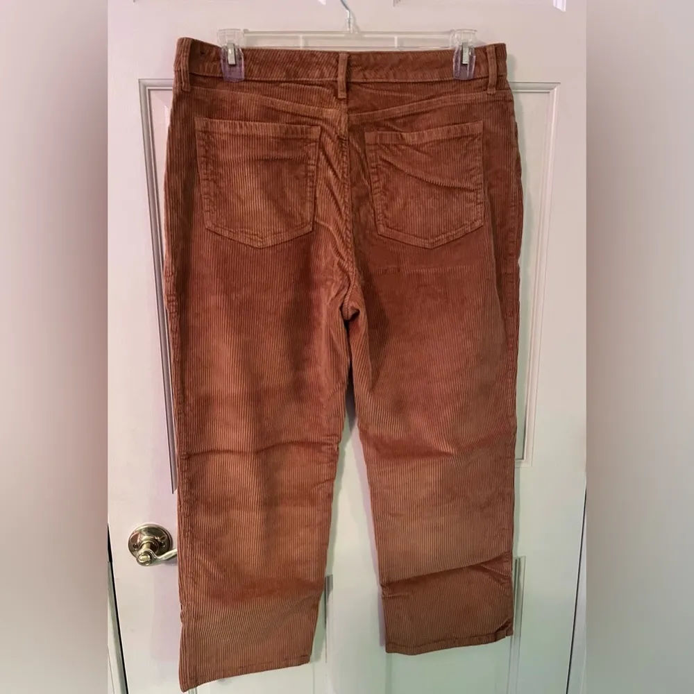 HOLLISTER Women’s Corduroy High-rise Straight Dad Pants {SHORT LENGTH} - Image 3