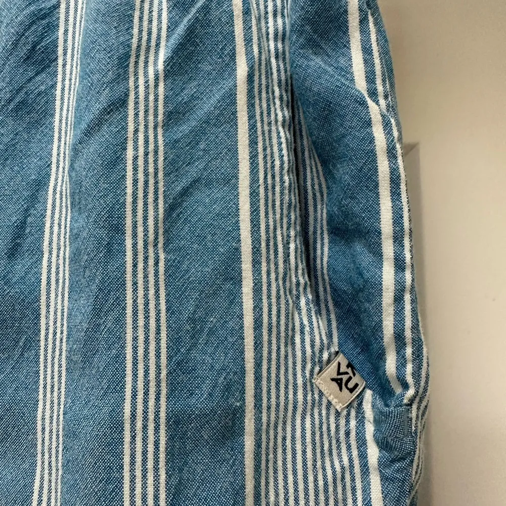 KAVU cropped blue striped lounge pants Size Small - Image 2