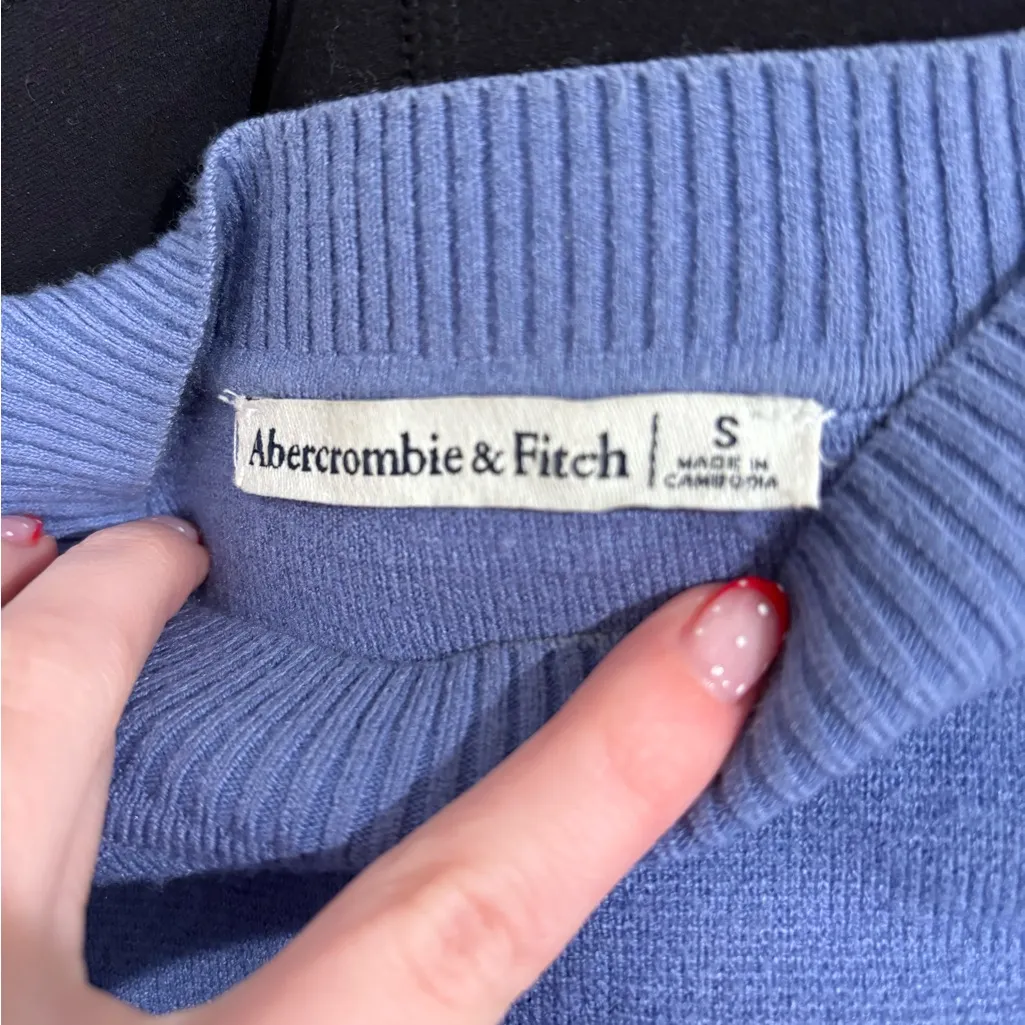 Abercrombie Short Sleeve Sweater Size Small Periwinkle Color Cozy Madeline Crew - Image 2