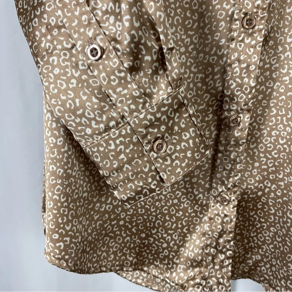 NEW Japna Medium Animal Print Button Down Blouse Top Flowy Office Formal - Image 3